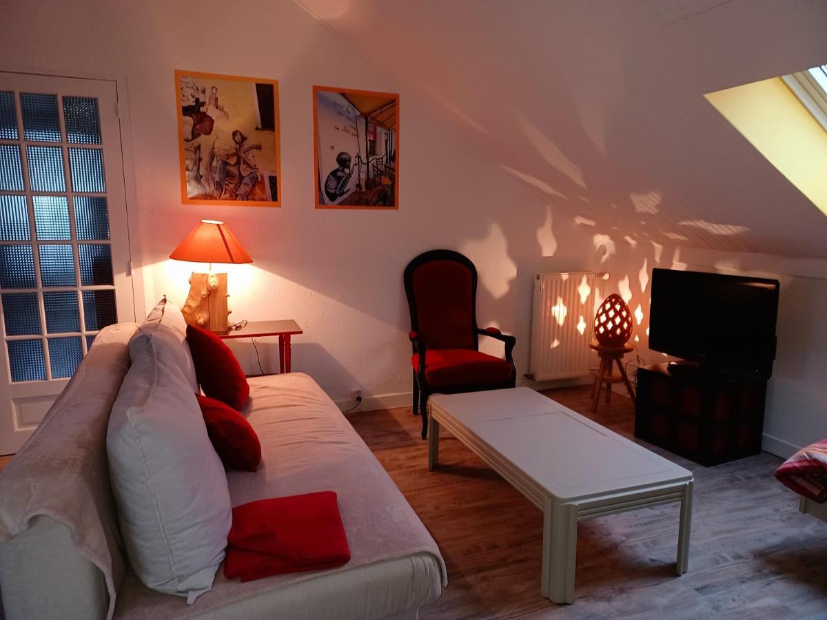 appartement dans maison, calme assuré Corancy Exterior foto